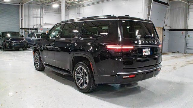 Used 2024 Jeep Wagoneer Series II image 5