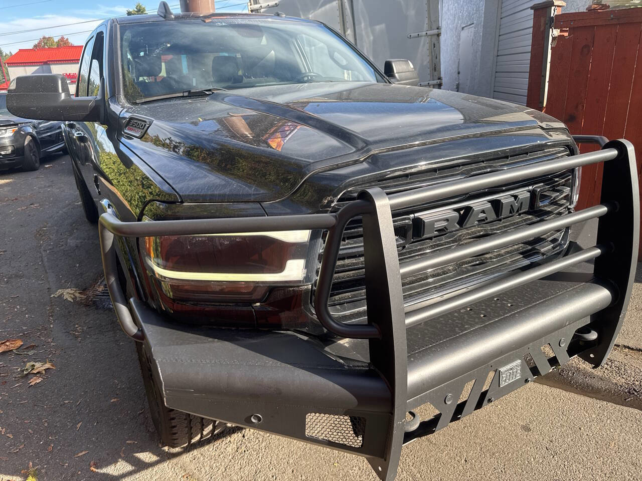 Used 2020 RAM 3500 Laramie w/ Night Edition image 4