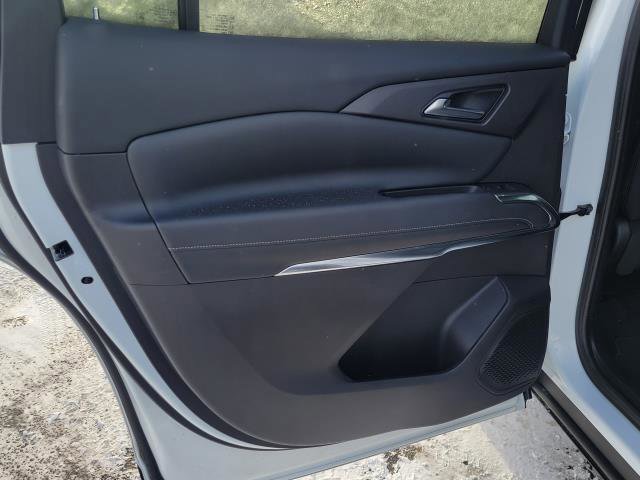 Used 2025 Chevrolet Traverse LT image 20