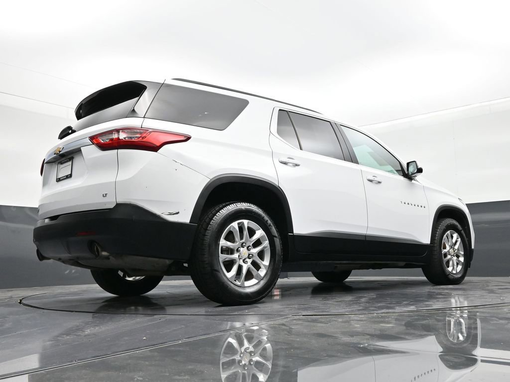 Used 2020 Chevrolet Traverse LT FWD image 24