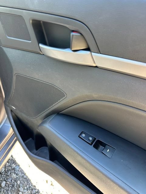 Used 2017 Hyundai Elantra Limited w/ Limited Ultimate Package 05 FWD image 20