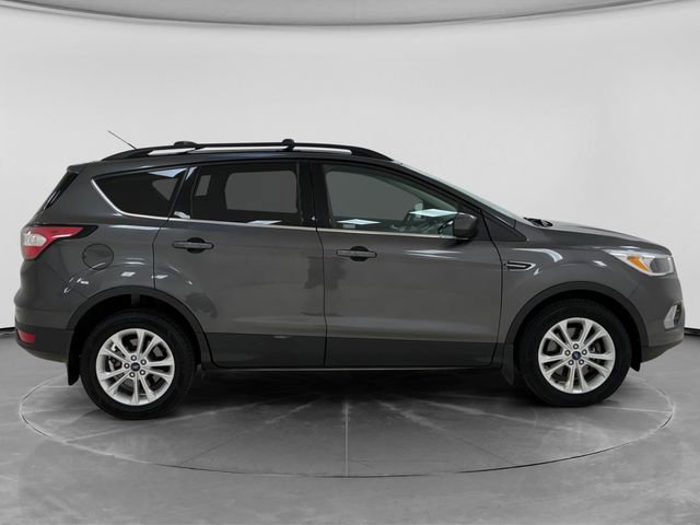Used 2018 Ford Escape SE AWD/4WD image 2