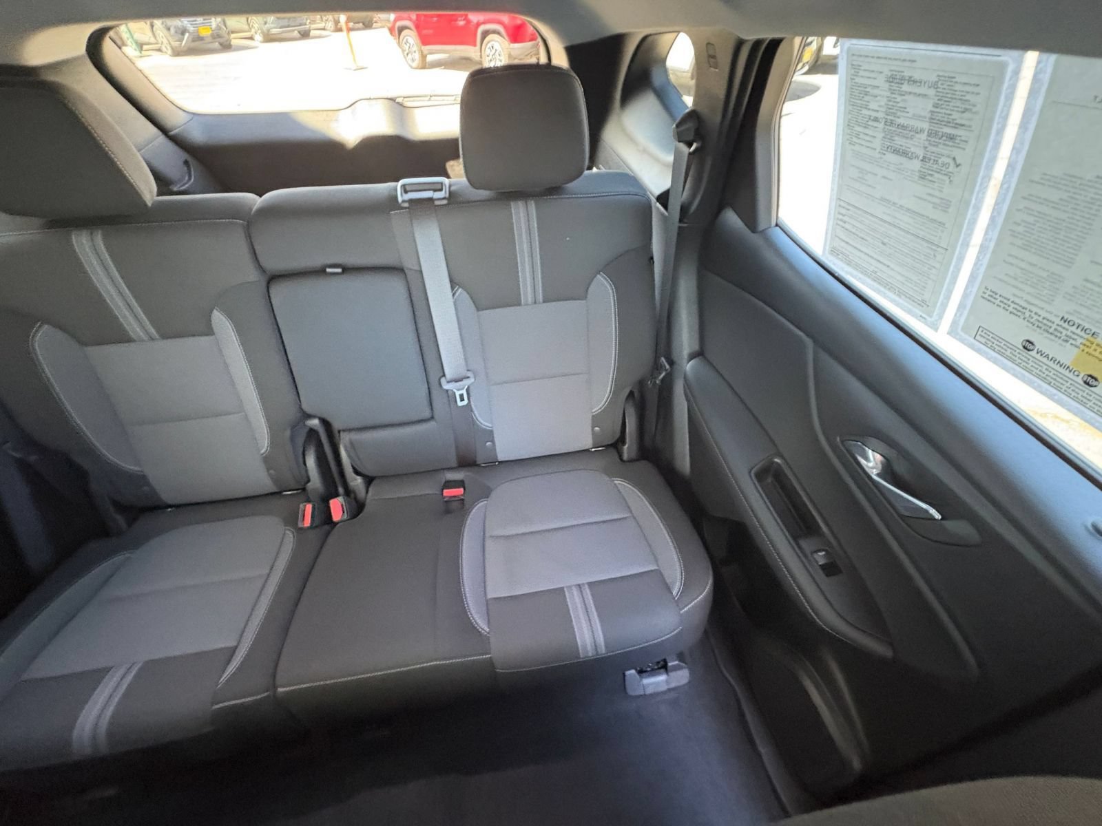 Used 2025 Chevrolet Blazer LT FWD image 39