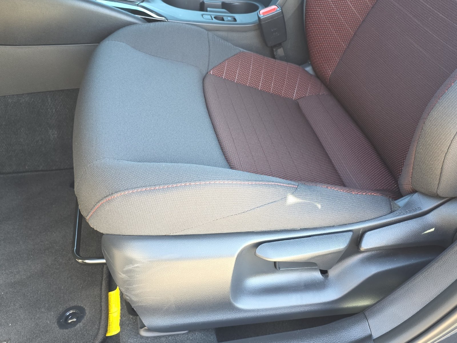 Used 2026 Toyota Corolla SE FWD image 26