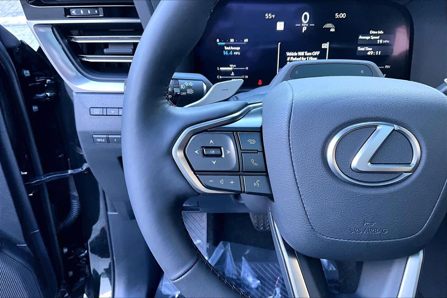 Used 2024 Lexus GX 550 w/ Accessory Package (2T) AWD/4WD image 23