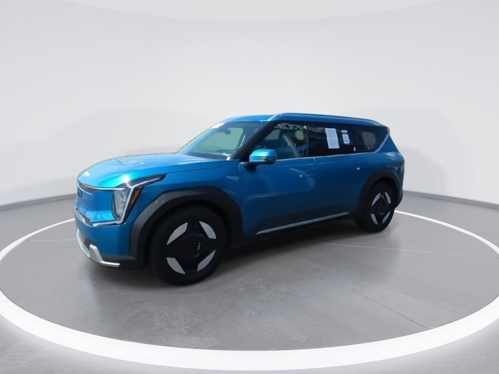 Used 2026 Kia EV9 Wind AWD/4WD image 4