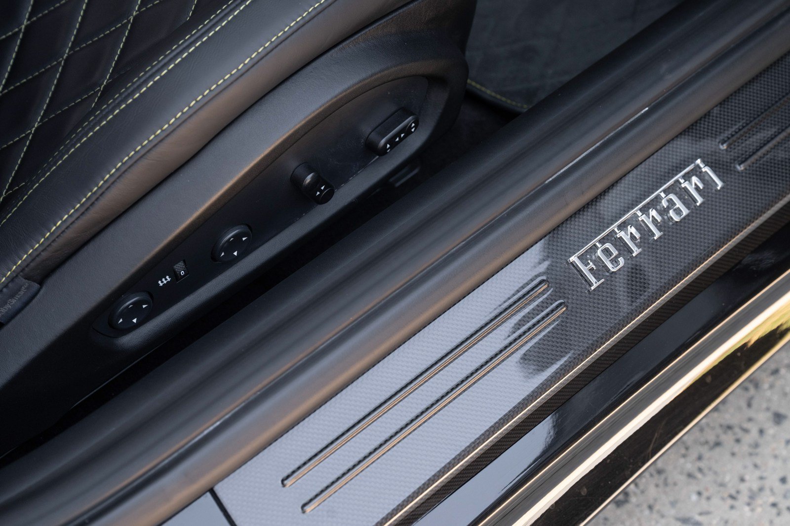 Used 2013 Ferrari F12 Berlinetta RWD image 59