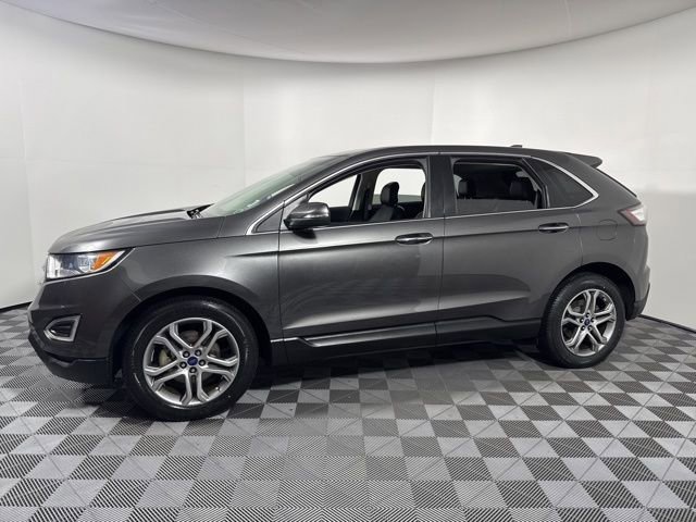 Used 2016 Ford Edge Titanium image 3