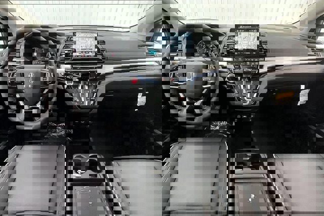 New 2026 Honda Odyssey Touring image 6