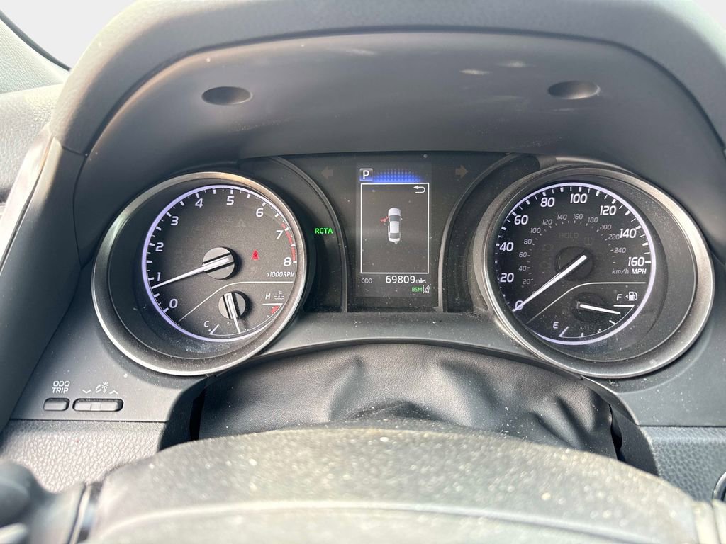 Used 2021 Toyota Camry SE w/ Audio Upgrade Package FWD image 24