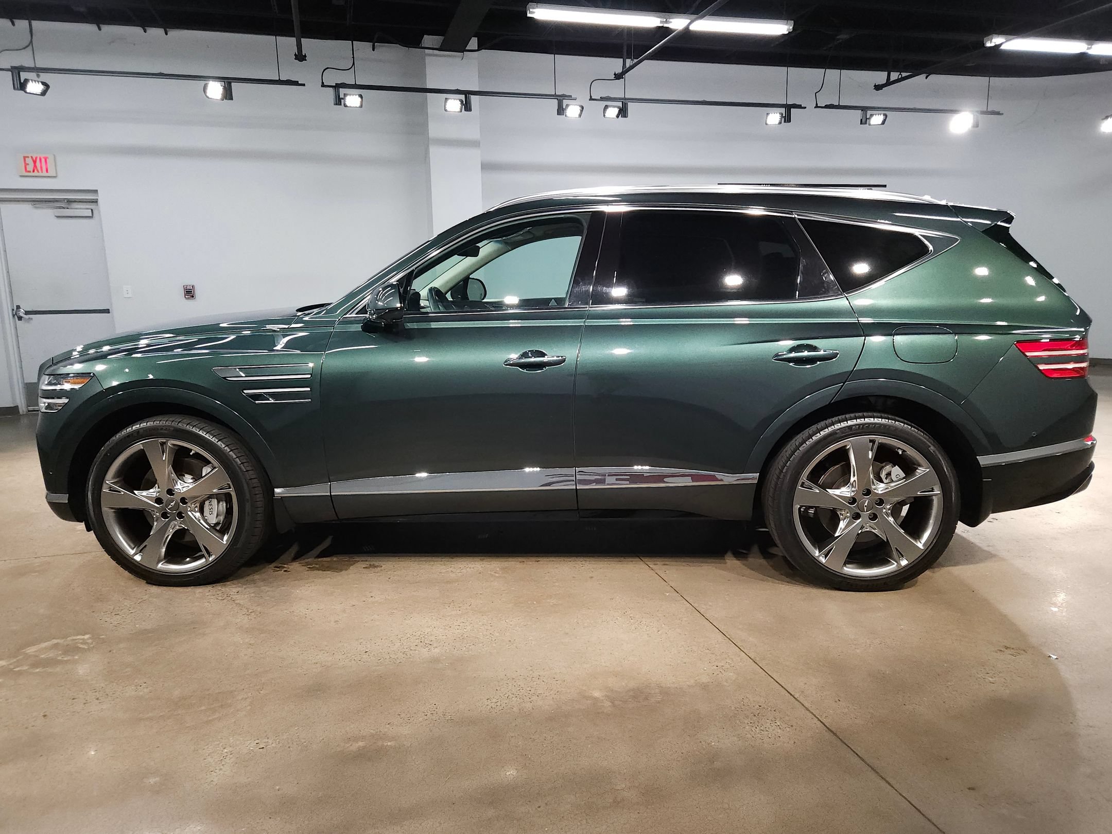 Used 2024 Genesis GV80 3.5T Advanced AWD/4WD image 4