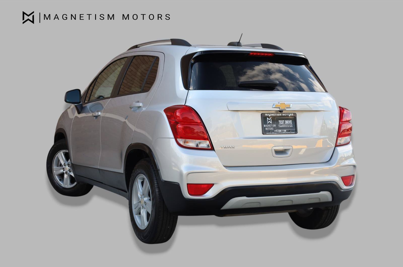 Used 2021 Chevrolet Trax LT w/ LT Convenience Package FWD image 8