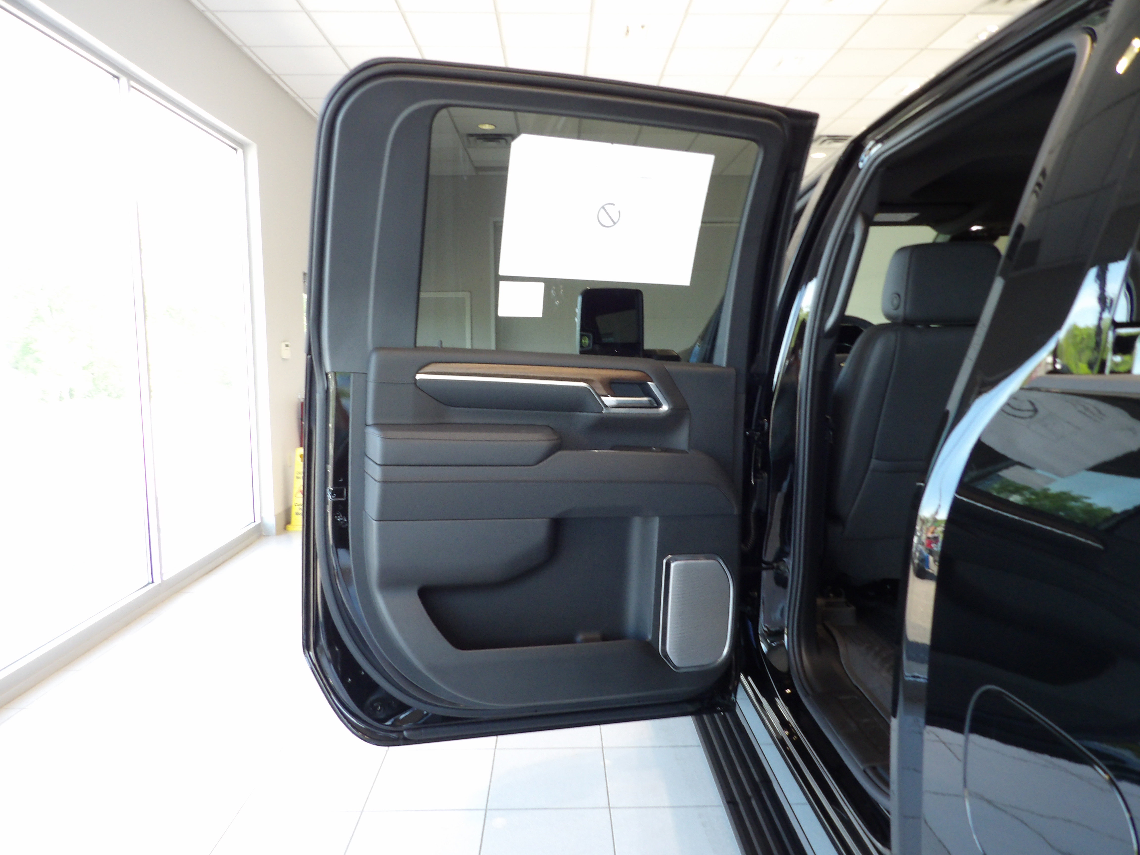 New 2026 Chevrolet Silverado 3500 High Country w/ High Country Premium Package AWD/4WD image 18
