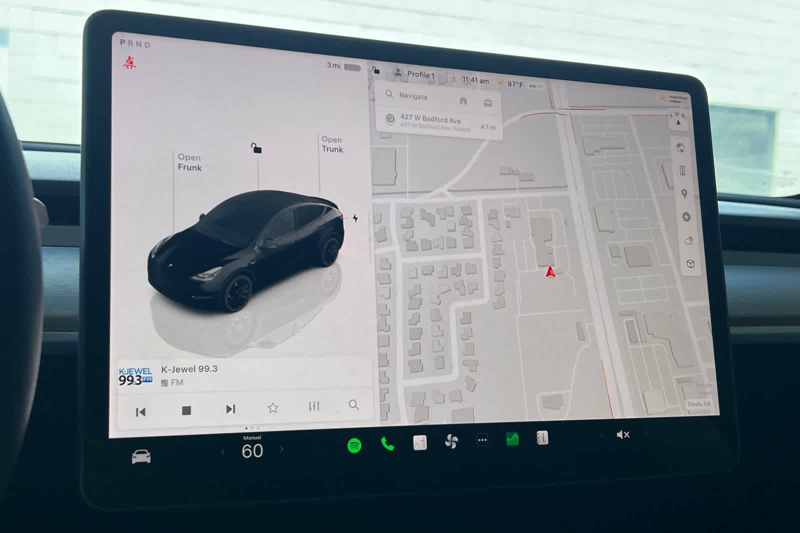Used 2023 Tesla Model Y Performance AWD/4WD image 23