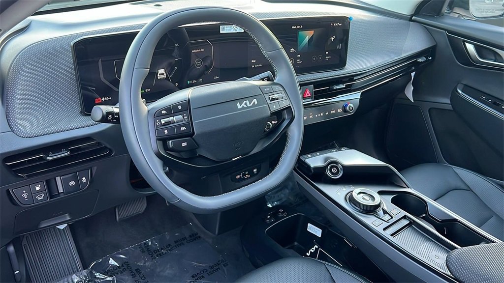 New 2025 Kia EV6 Wind image 9