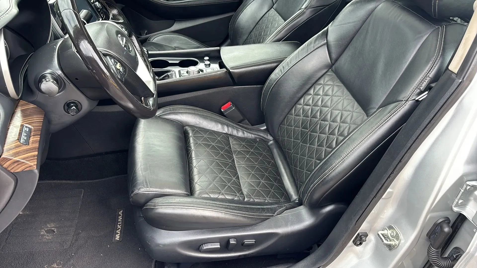 Used 2017 Nissan Maxima Platinum image 29