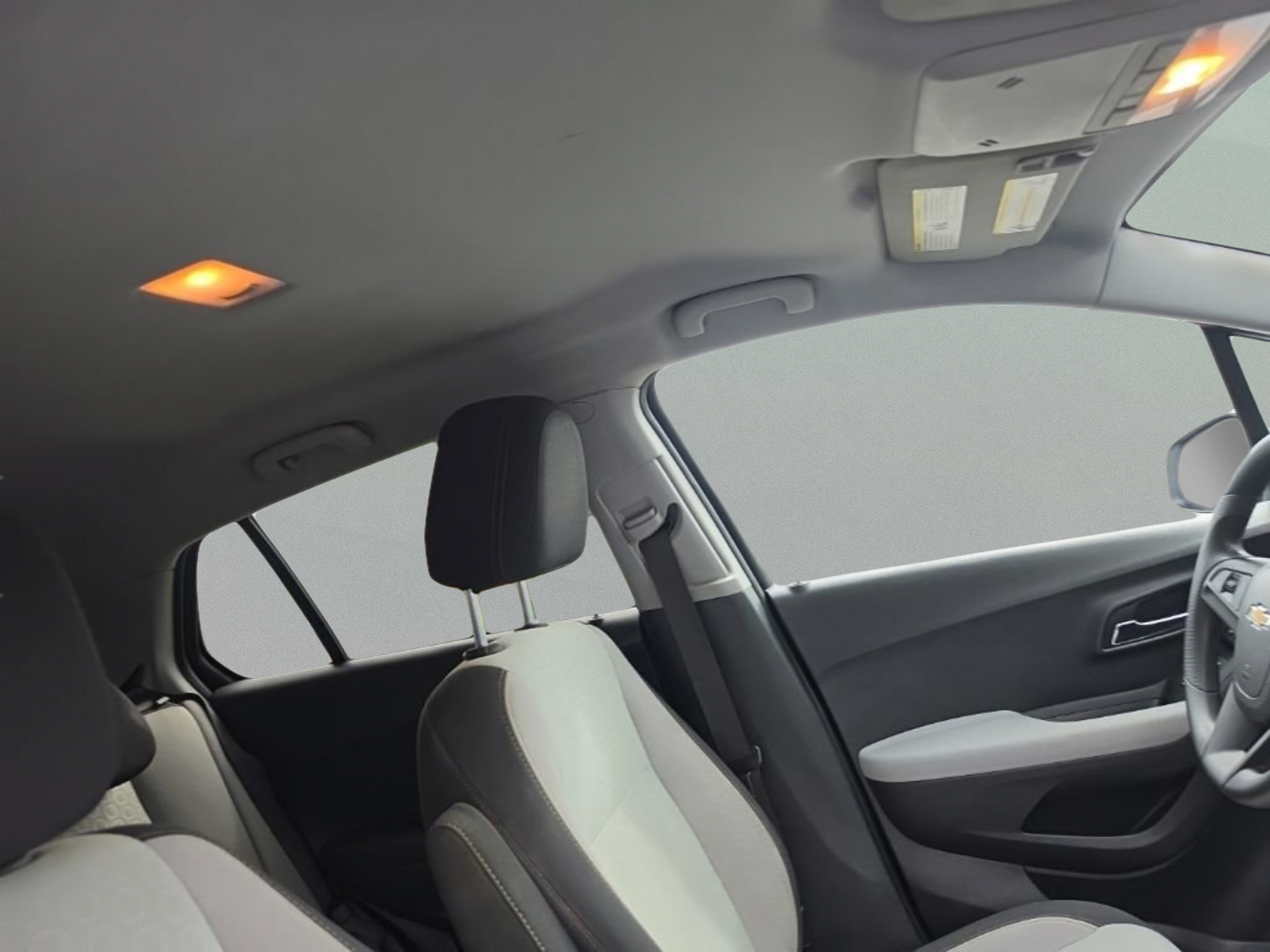Used 2020 Chevrolet Trax LS w/ Tint and Cruise Package FWD image 33