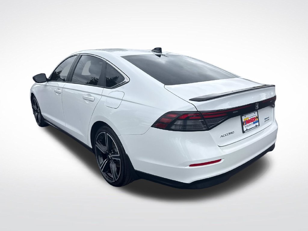 Used 2024 Honda Accord Sport image 3