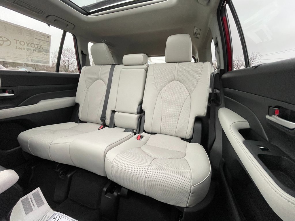 New 2026 Toyota Grand Highlander Limited image 7
