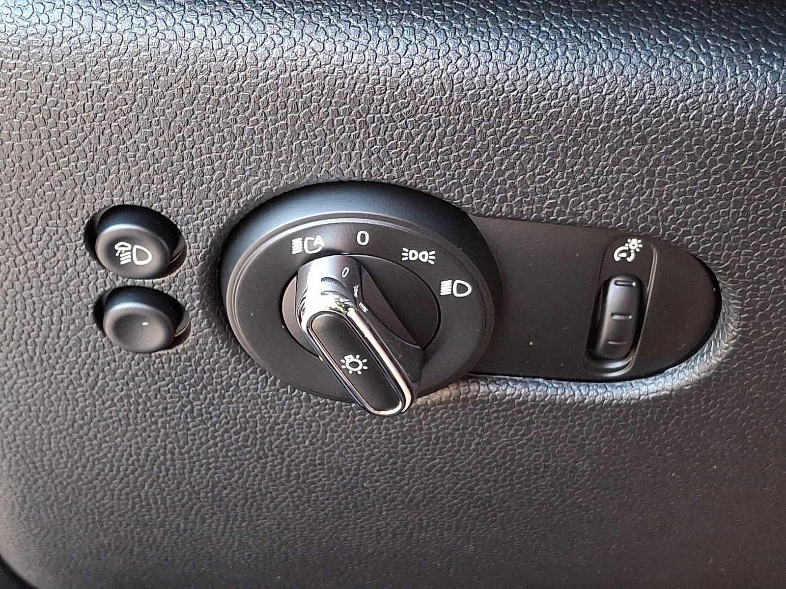 Used 2024 MINI Cooper S FWD image 23