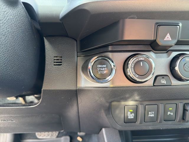 Used 2023 Toyota Tacoma TRD Off-Road w/ Technology Package image 19