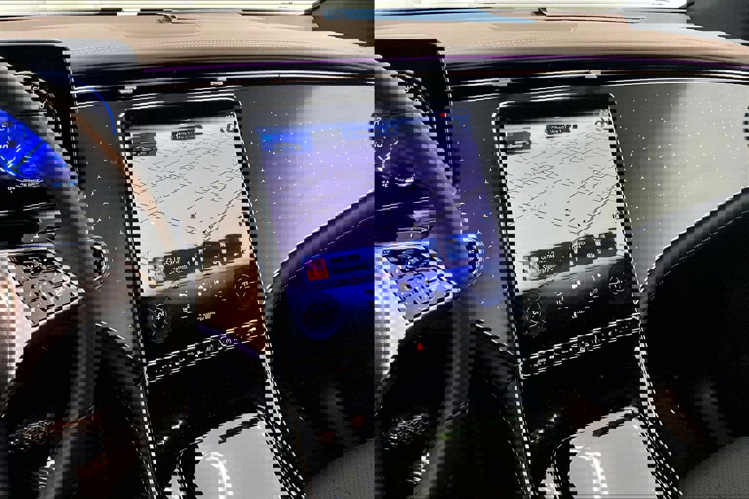 Used 2026 Mercedes-Benz EQE 320 4MATIC SUV image 5