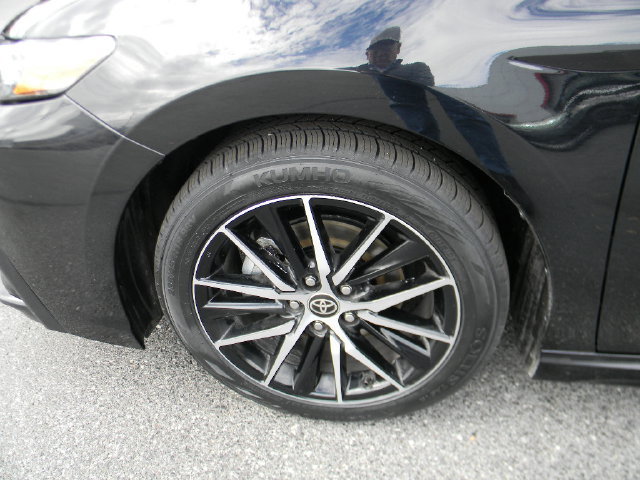 Certified 2024 Toyota Camry SE w/ Cold Weather Package FWD image 9