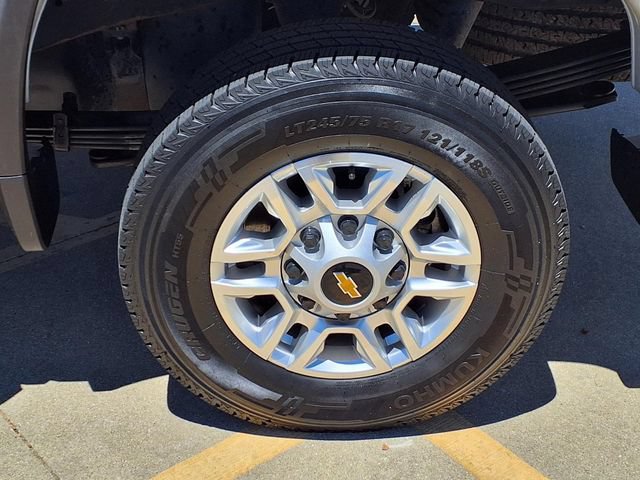 Used 2025 Chevrolet Silverado 2500 LT w/ Convenience Package AWD/4WD image 19