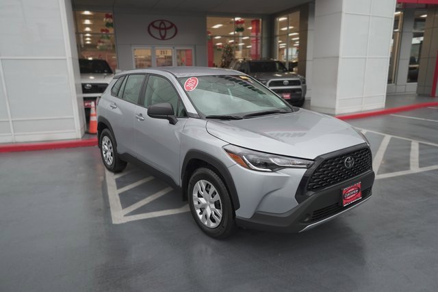 Certified 2025 Toyota Corolla Cross L image 3