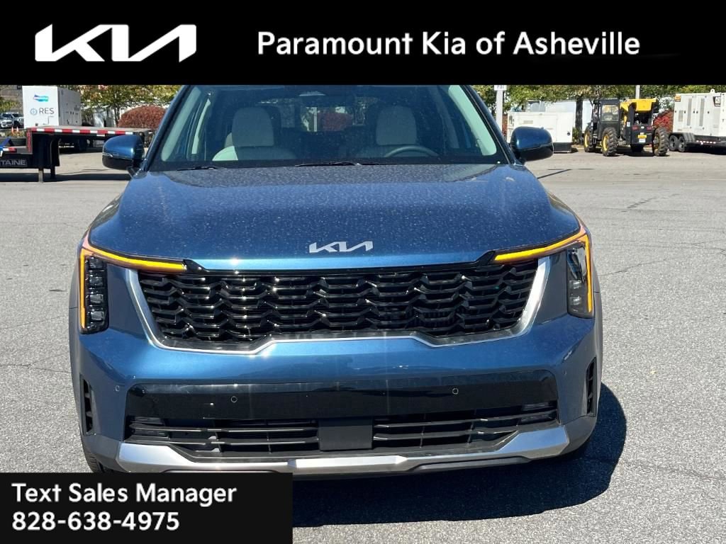 Certified 2025 Kia Sorento EX image 25