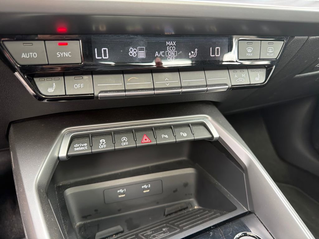 Used 2024 Audi A3 2.0T Premium FWD image 32