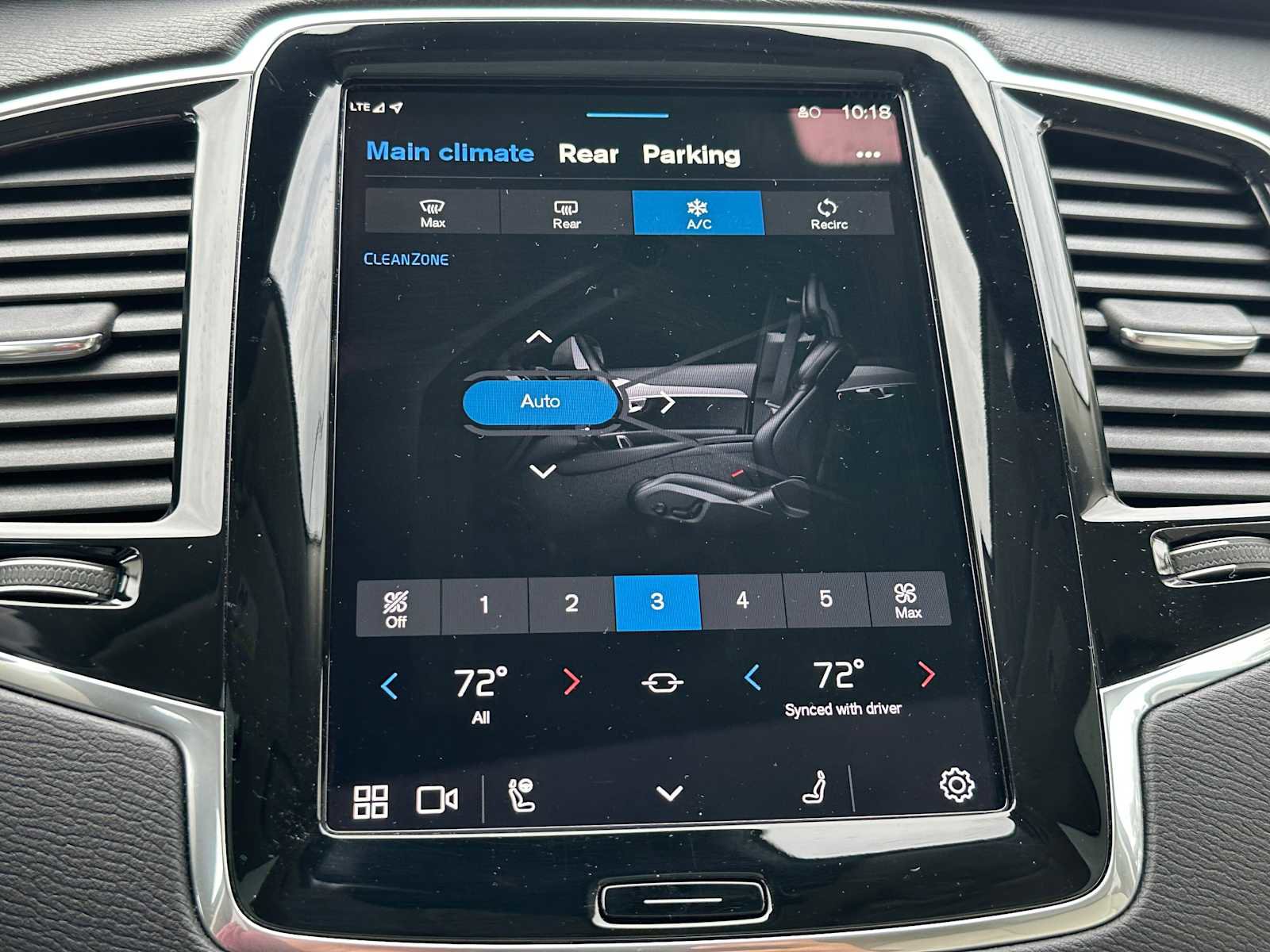 Used 2025 Volvo XC90 B6 Plus w/ Protection Package Premier image 29