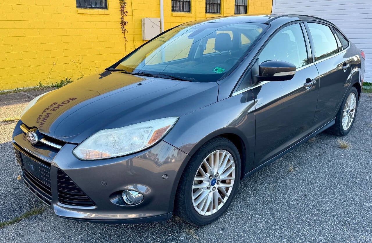 Used 2012 Ford Focus SEL image 2