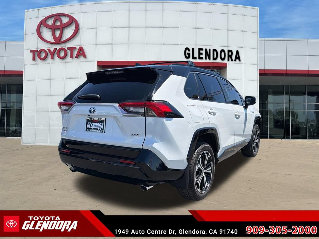 Certified 2024 Toyota RAV4 XSE w/ Weather Package AWD/4WD image 10