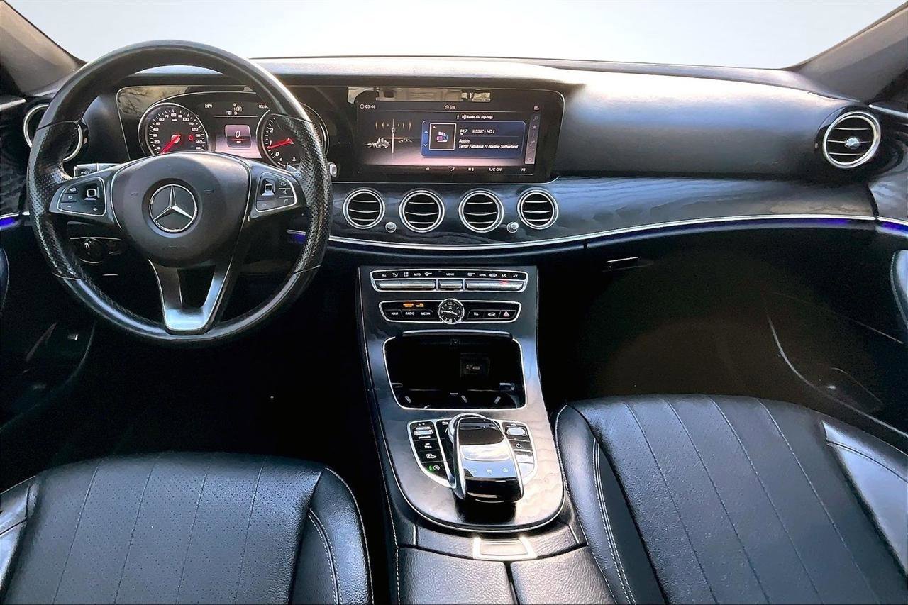 Used 2018 Mercedes-Benz E 300 4MATIC w/ Premium 1 Package image 7