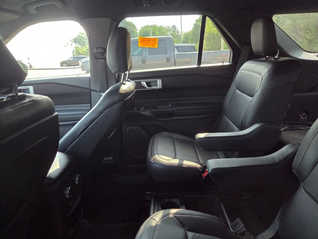 Used 2020 Ford Explorer XLT RWD image 6