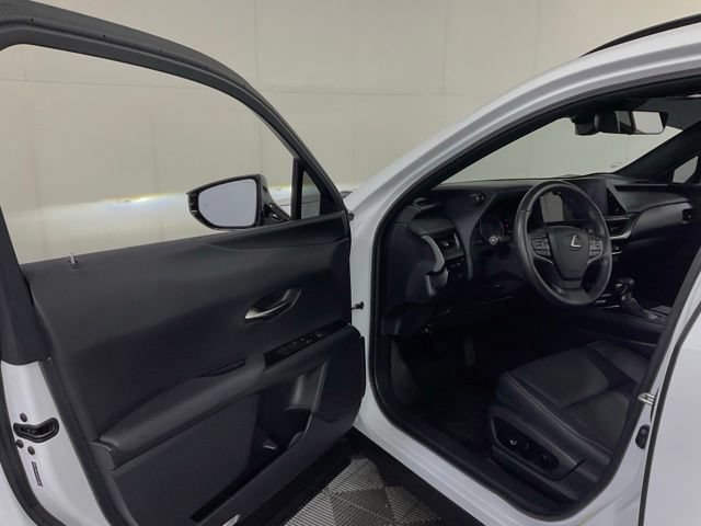 Used 2024 Lexus UX 250h F Sport AWD/4WD image 21