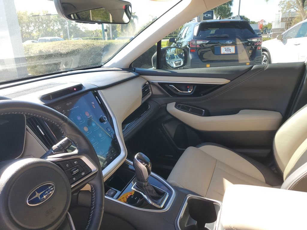 Used 2022 Subaru Outback Limited image 21