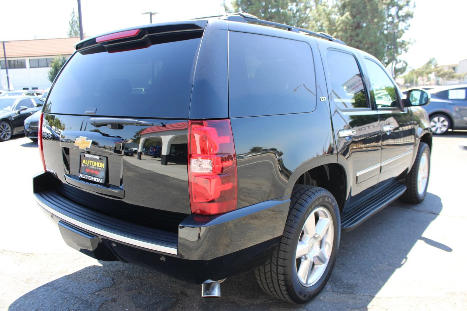 Used 2013 Chevrolet Tahoe LTZ AWD/4WD image 41
