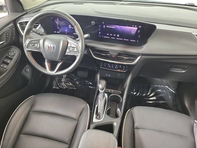 Used 2025 Buick Encore GX Avenir w/ Avenir Convenience Package FWD image 15