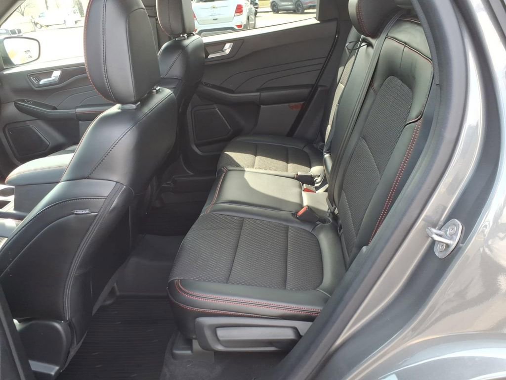 Used 2024 Ford Escape ST-Line w/ Tech Pack #1 image 11