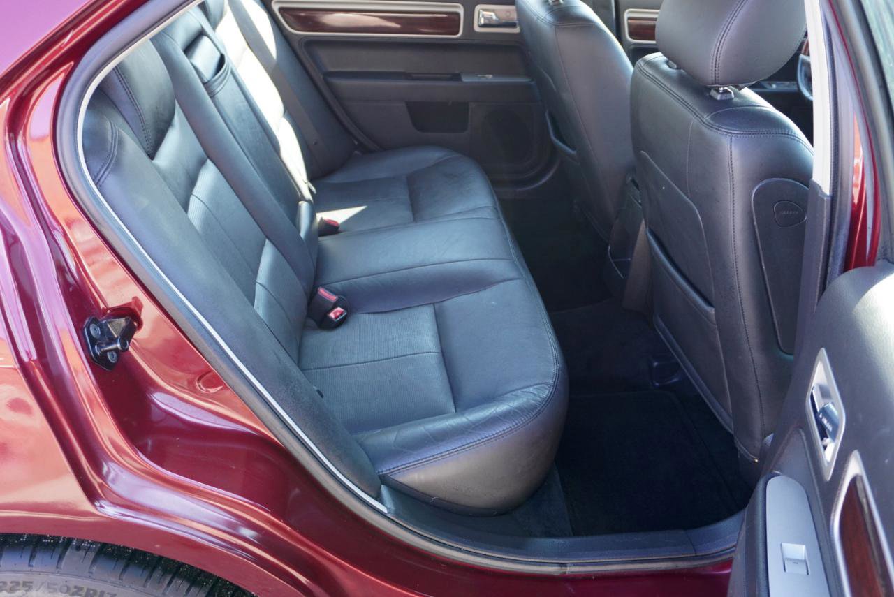Used 2006 Lincoln Zephyr image 19
