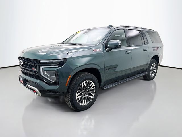 Used 2025 Chevrolet Suburban Z71 w/ Comfort Package image 4