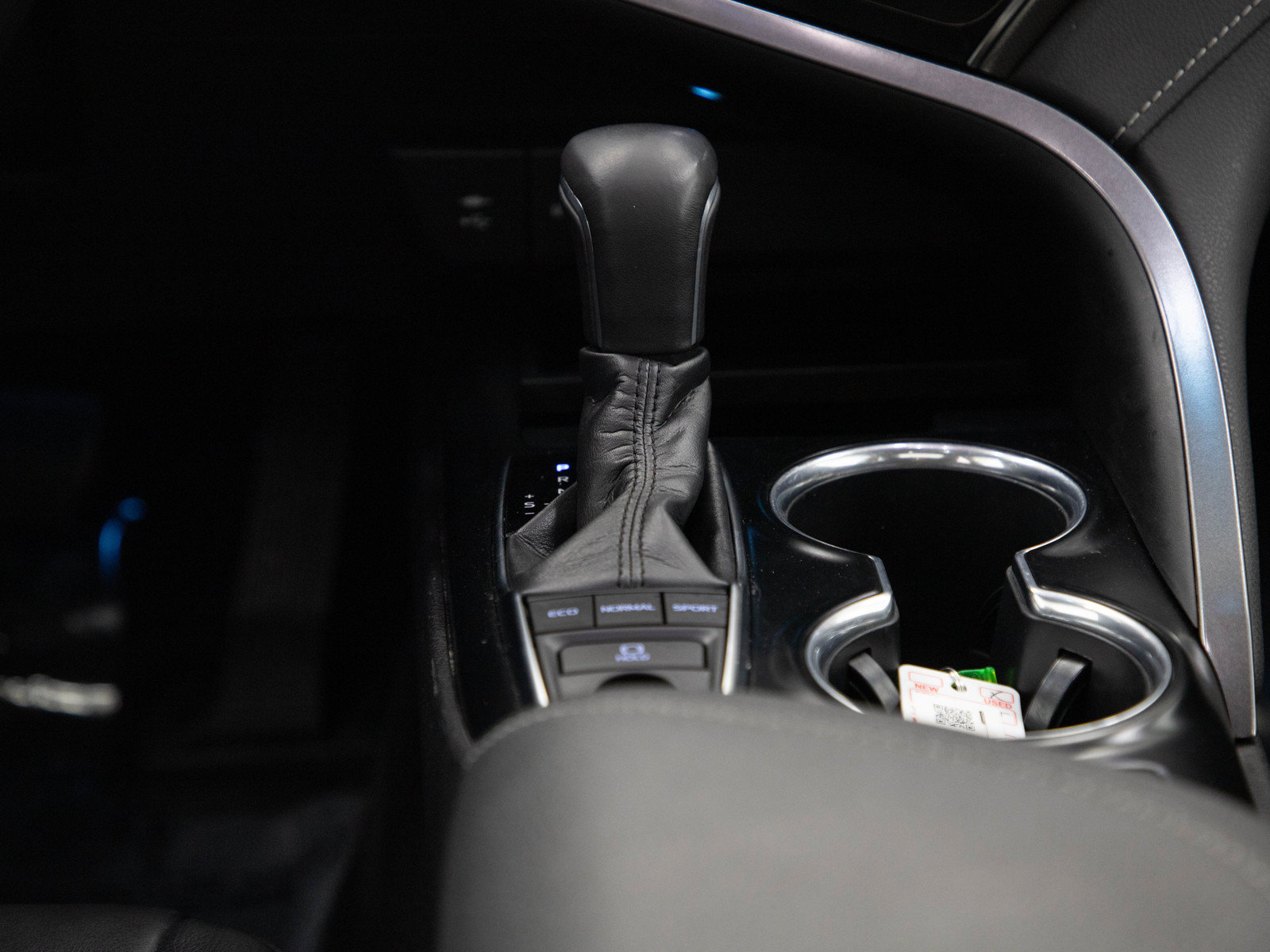 Used 2019 Toyota Camry XSE w/ Driver Assist Package FWD image 17