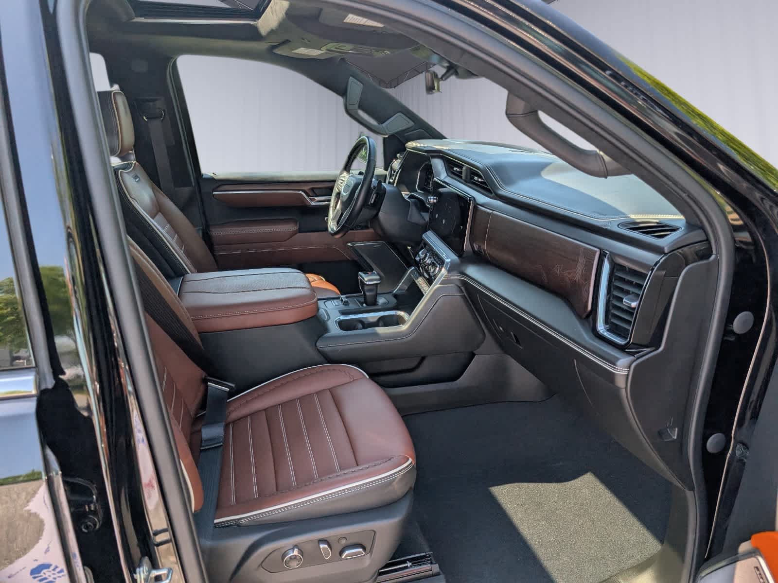 Certified 2023 GMC Sierra 1500 Denali Ultimate AWD/4WD image 9