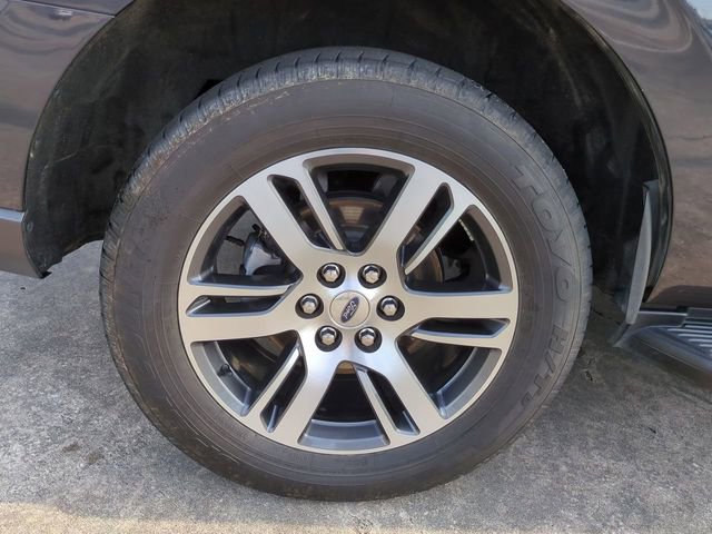 Used 2024 Ford Expedition Limited RWD image 11