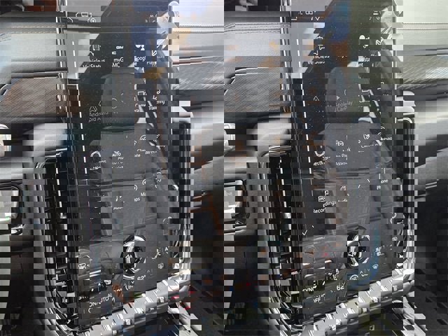 New 2026 GMC Yukon AT4 image 21