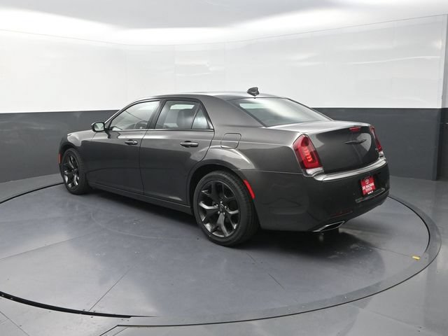 Used 2023 Chrysler 300 S RWD image 6