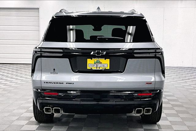 Used 2026 Chevrolet Traverse RS image 5