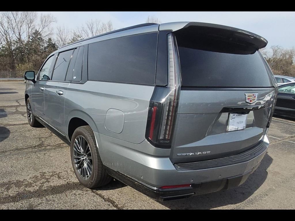 Used 2026 Cadillac Escalade ESV Platinum Sport w/ LPO, Floor Liner Package image 9